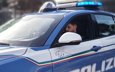 Truffa in strada: un 63enne allontanato con divieto di ritorno