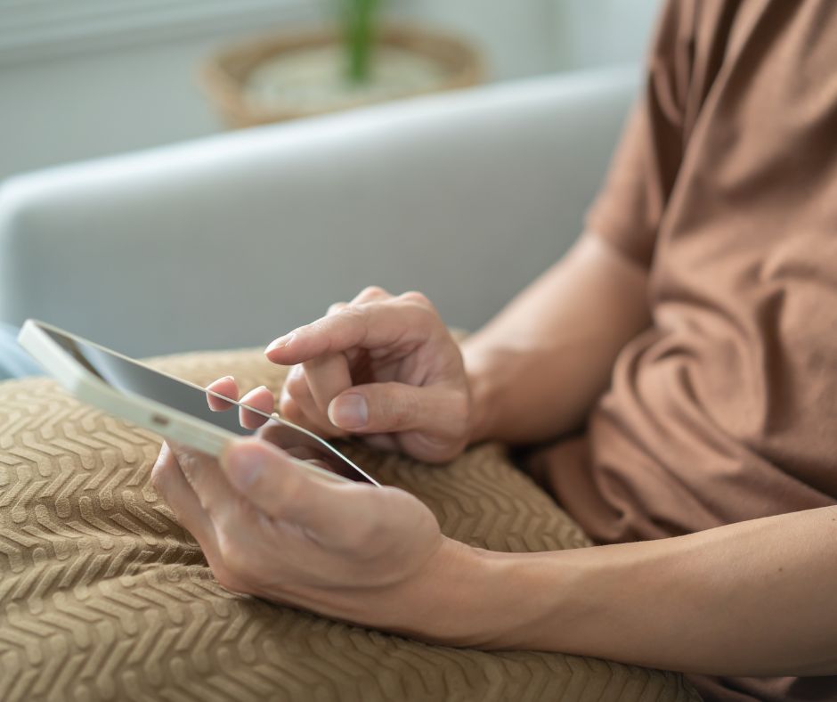 Studente universitario truffato online per oltre 300 euro mentre cercava casa