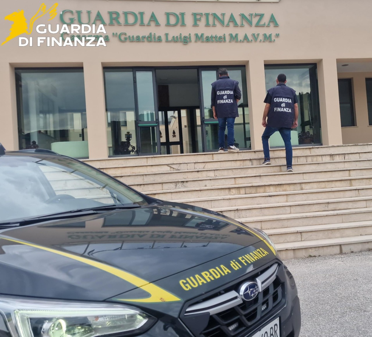 Sequestrati oltre 20mila prodotti da fumo per vendita non autorizzata