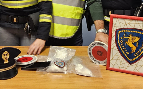 Fermato in A1 con 280 grammi di cocaina: scatta l’arresto