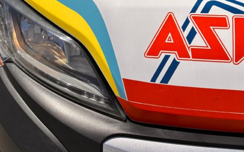 Scontro tra auto e moto a Quattro Strade: un morto