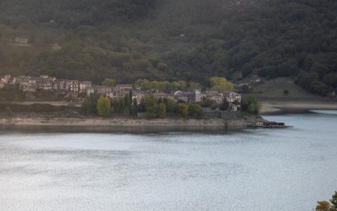 Inaugurato a Colle di Tora il parco giochi dedicato alle vittime del terremoto di Amatrice