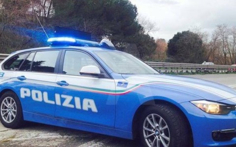 Arrestato un tassista con 10 chili di hashish sull’A1