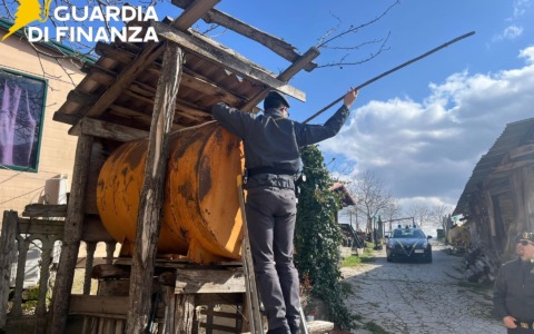 Sequestrati 950 litri di gasolio agricolo per evasione fiscale e frode